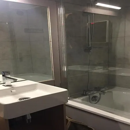 Mezzanine 5 Pers Proche Pistes Avec Wifi - Fr-1-275-172 Montvalezan